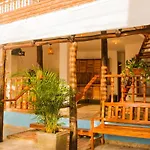 Hb3 Double Room With Private Bathroom Facing The Sea