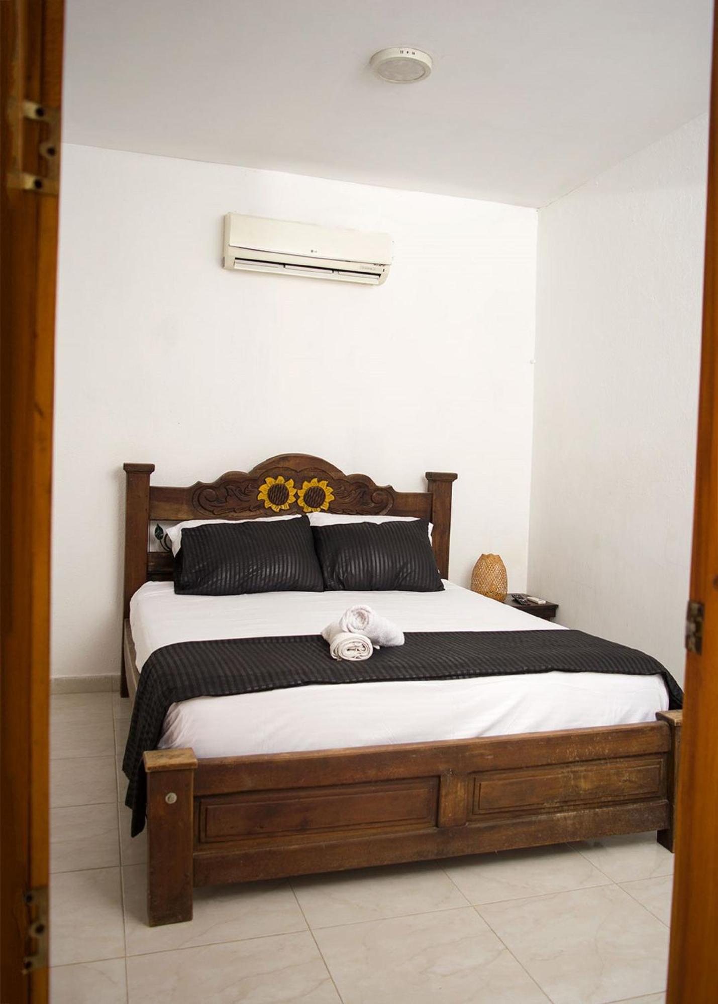 Pensión Hb3 Double With Private Bathroom Facing The Sea
